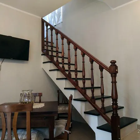 Az. Agrituristica U'spigu גרלנדה