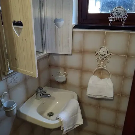 Az. Agrituristica U'spigu גרלנדה